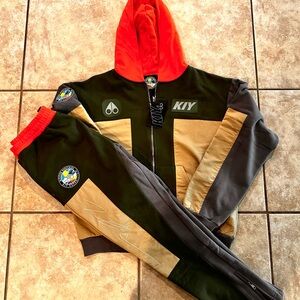 Moose Knuckles x Kiy Jacket and Pants Set

MAKE AN OFFER ‼️